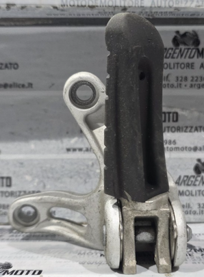 Pedana posteriore sinistra ktm 690 duke 7600304800001S