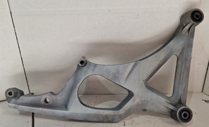 staffa braccio attacco supporto marmitta gilera gp 800         8736195